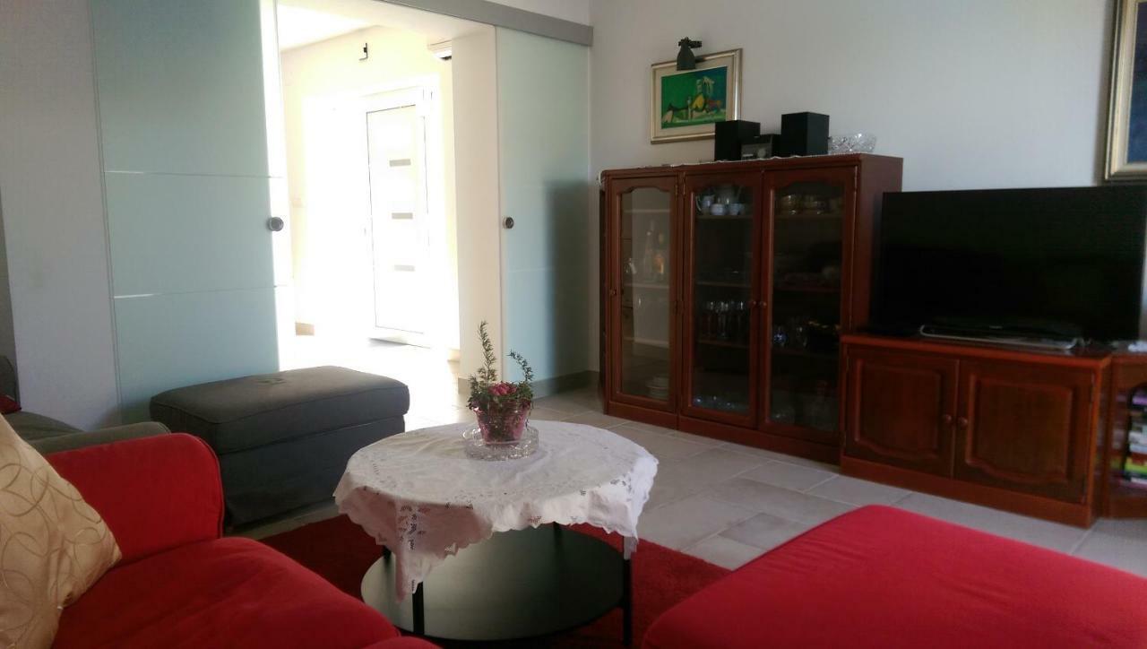 Holiday Home Olive Gradac  Exterior foto